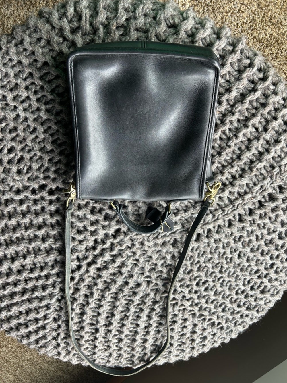 Vintage Coach Willis Bag Black Leather Turnlock Crossbody Bag with Top Handle - Picture 3 of 8